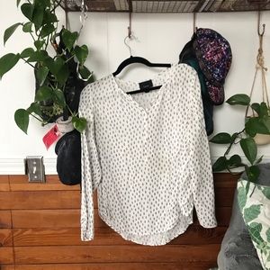 White blouse with diamond pattern
